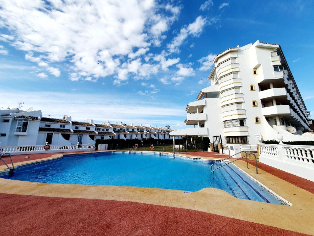 Cozy Apartment On The Beach Sitio de Calahonda Exterior photo