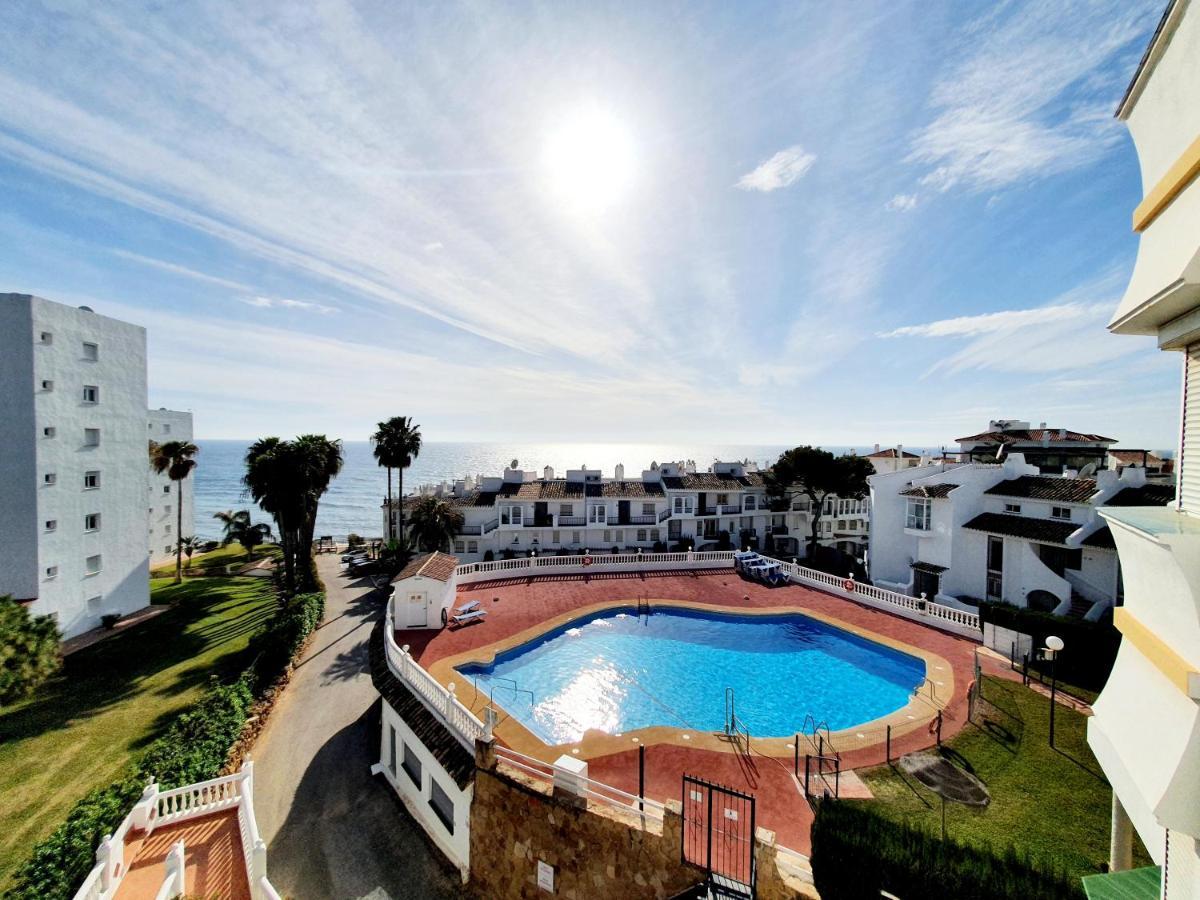 Cozy Apartment On The Beach Sitio de Calahonda Exterior photo