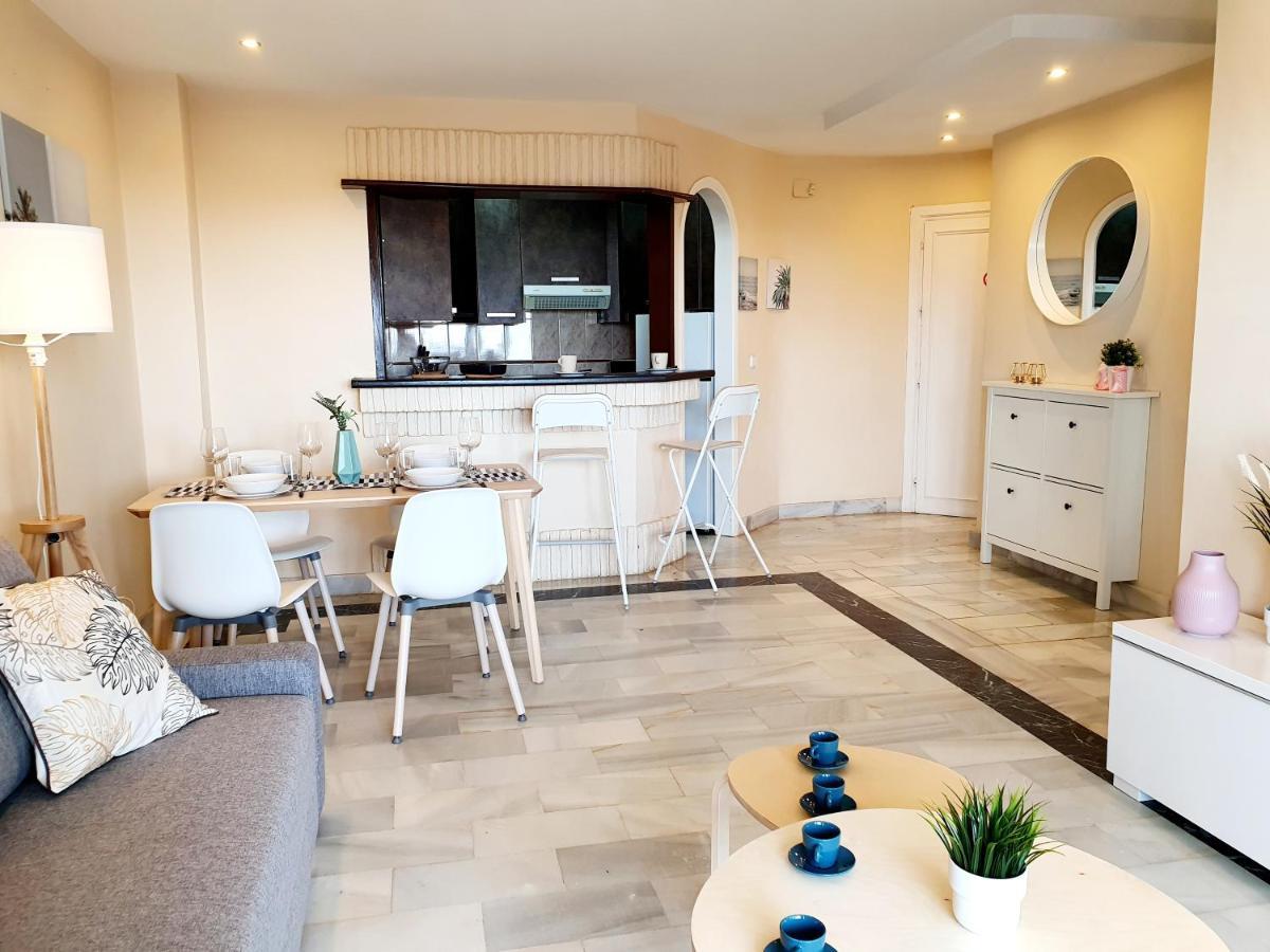 Cozy Apartment On The Beach Sitio de Calahonda Exterior photo
