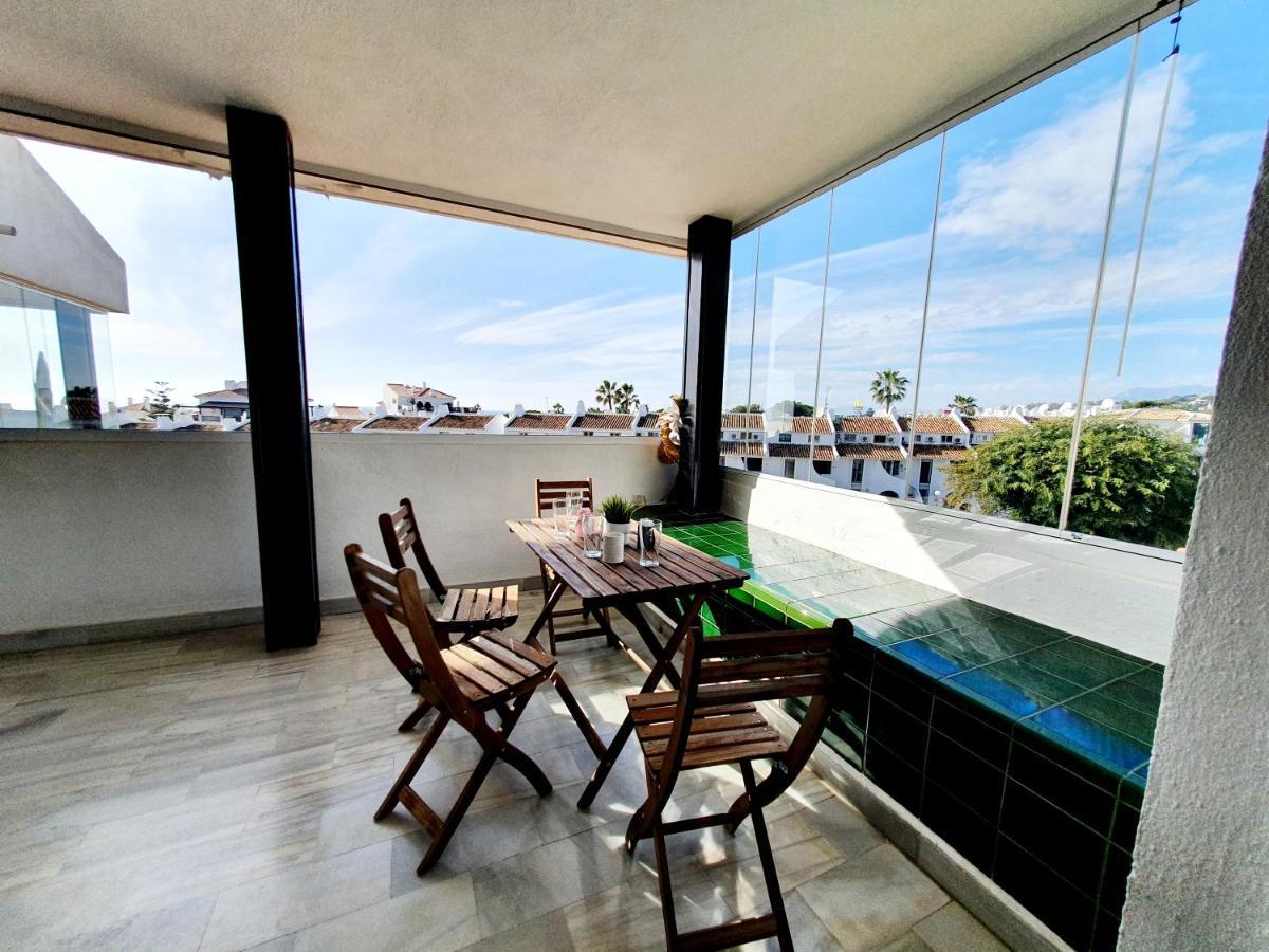 Cozy Apartment On The Beach Sitio de Calahonda Exterior photo