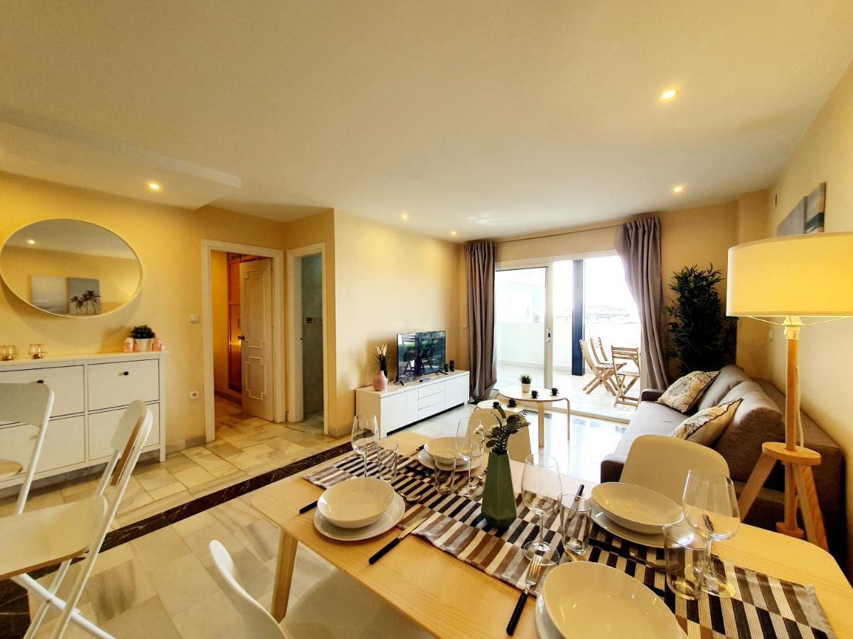 Cozy Apartment On The Beach Sitio de Calahonda Exterior photo