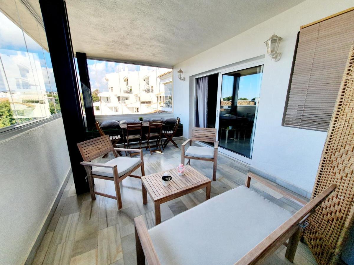 Cozy Apartment On The Beach Sitio de Calahonda Exterior photo